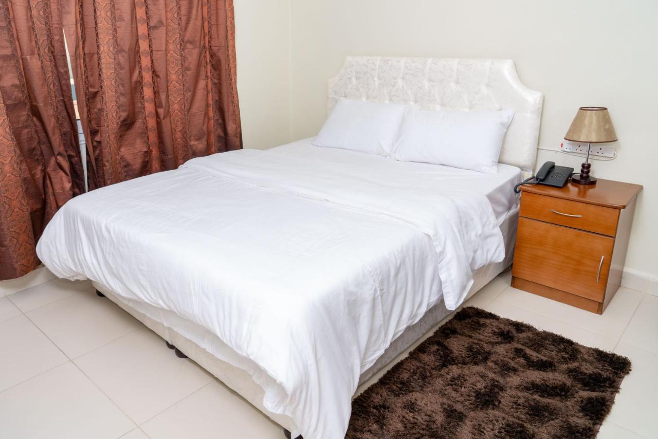 Zodiac Hotel Apartments Fahaheel Kuwait City Exterior foto